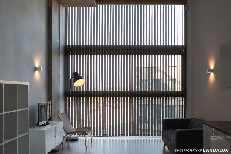 BANDALUX - Store à bandes verticales