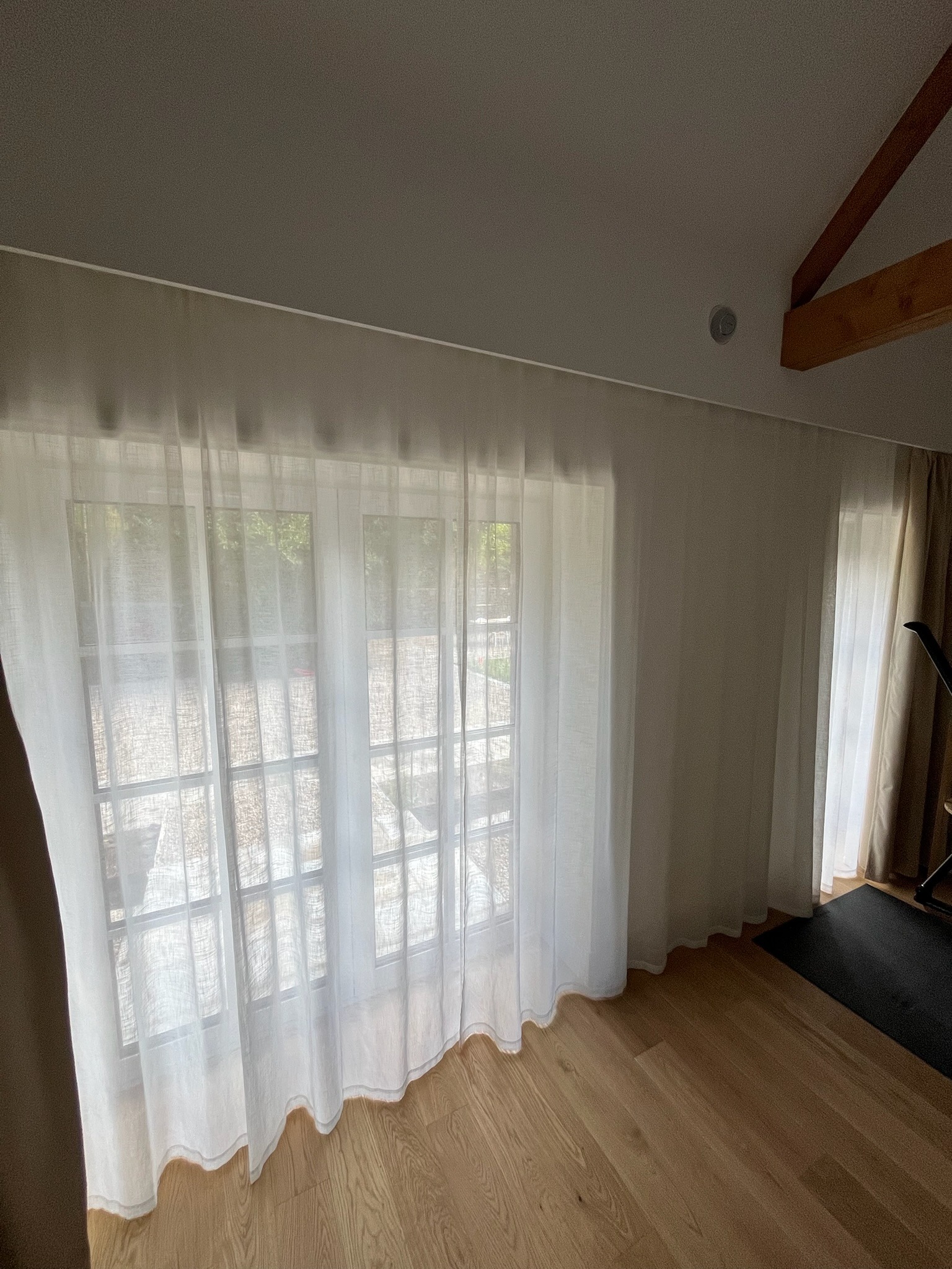 In & Out Architecture Brest – Voilage effet lin